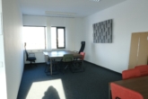 Bild - Modernes lichtdurchflutetes Büro mit flexibler Nutzung